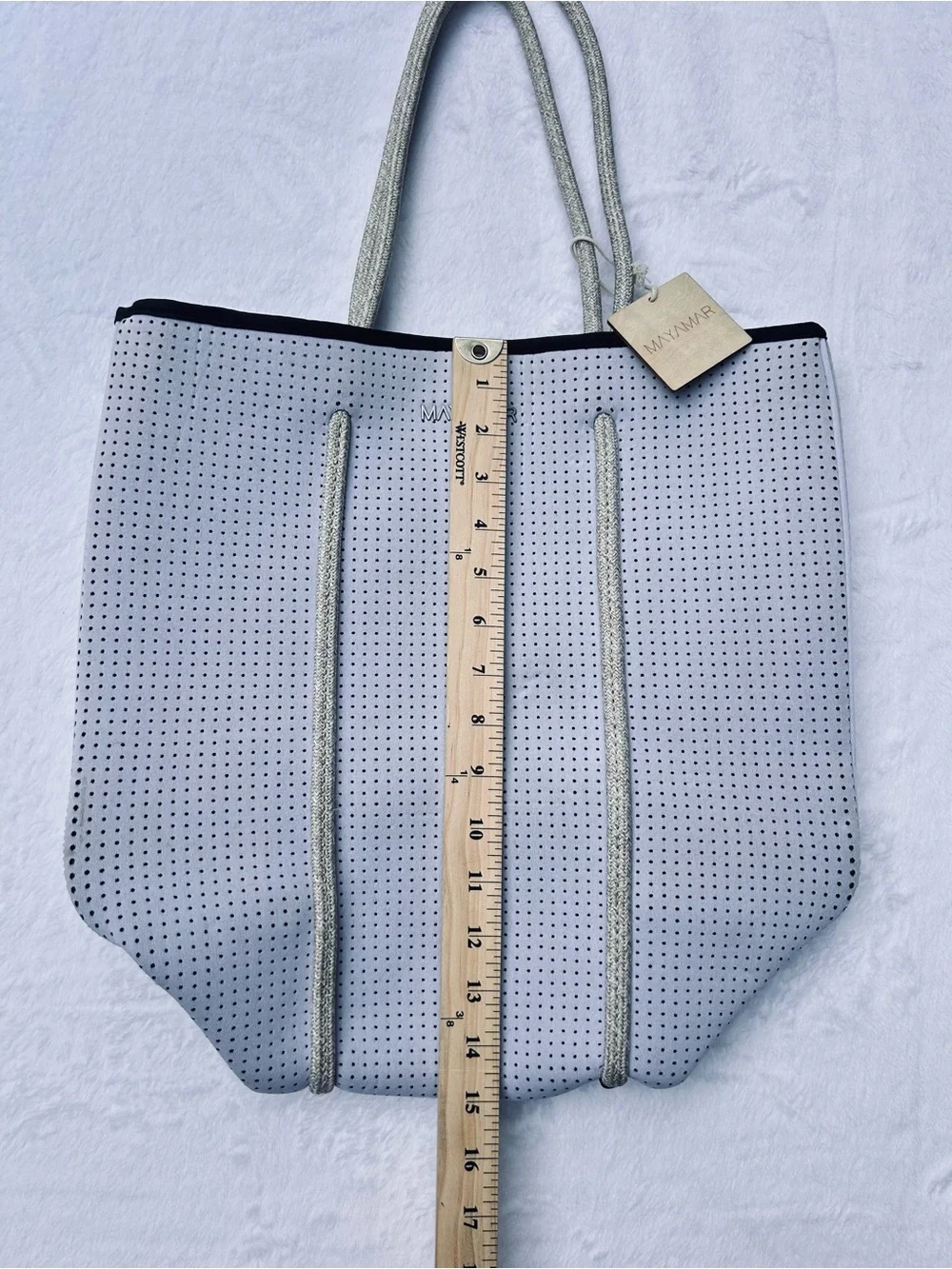 MAYAMAR Tote Bag Set Womens Light Gray Silver Perforated Rope Handles Hang Tag
